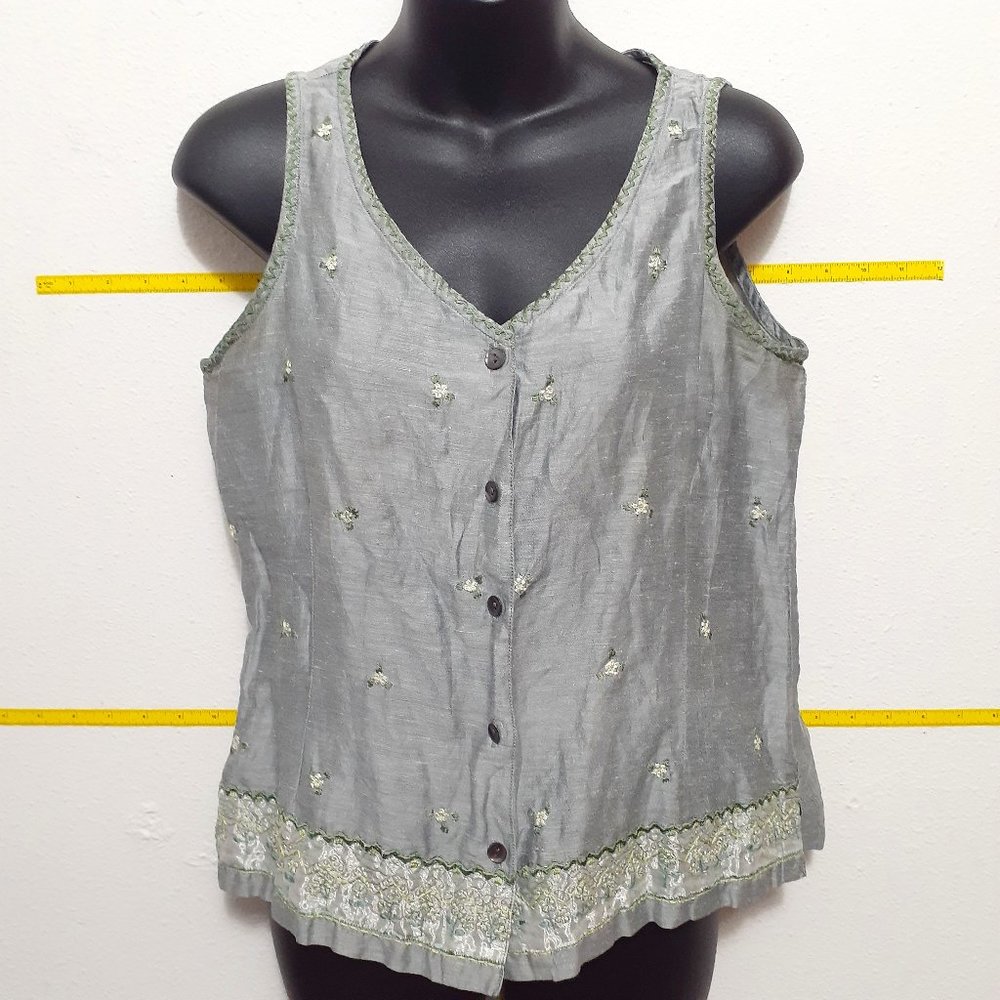 KARAVAN Linen Pakistani Embroidered Sleeveless Top